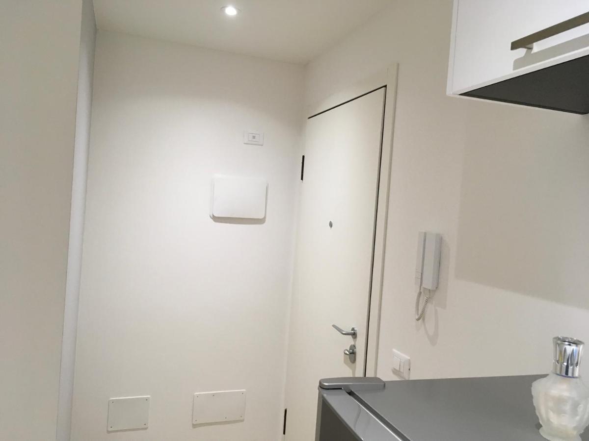 Appartamento Con Due Camere Da Letto E Free Park Verona Buitenkant foto