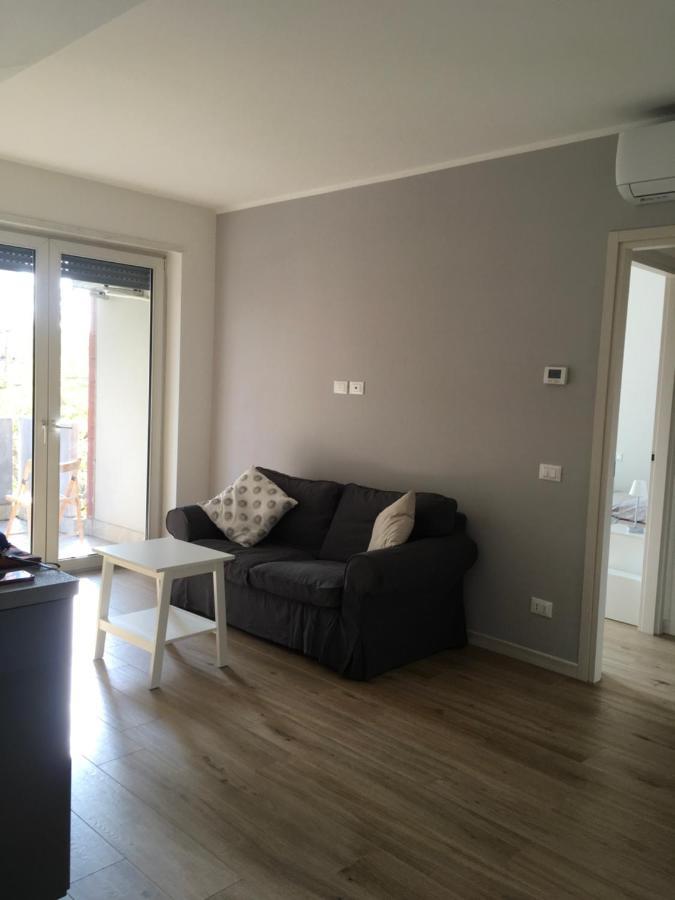 Appartamento Con Due Camere Da Letto E Free Park Verona Buitenkant foto