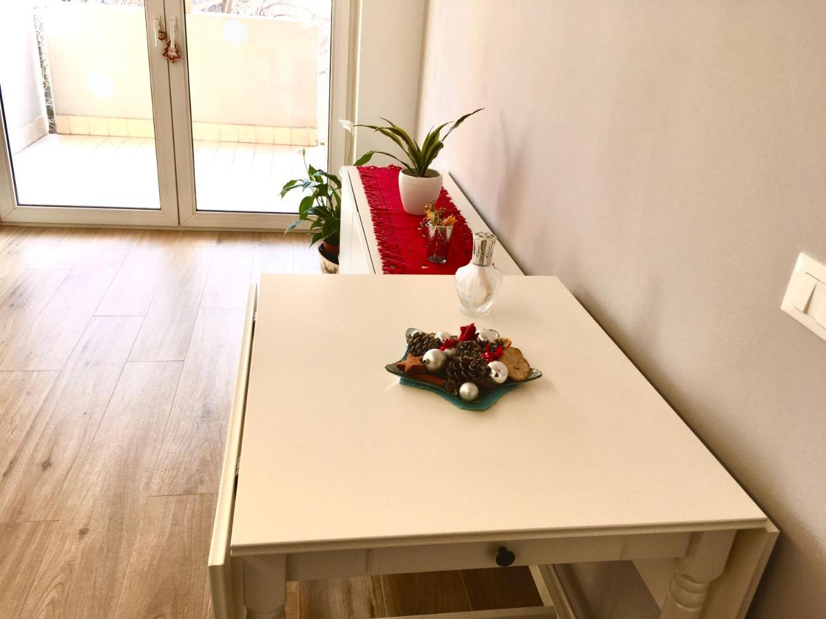Appartamento Con Due Camere Da Letto E Free Park Verona Buitenkant foto