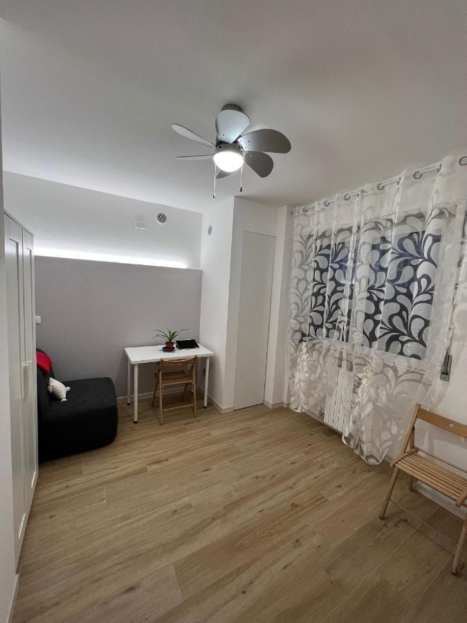 Appartamento Con Due Camere Da Letto E Free Park Verona Buitenkant foto