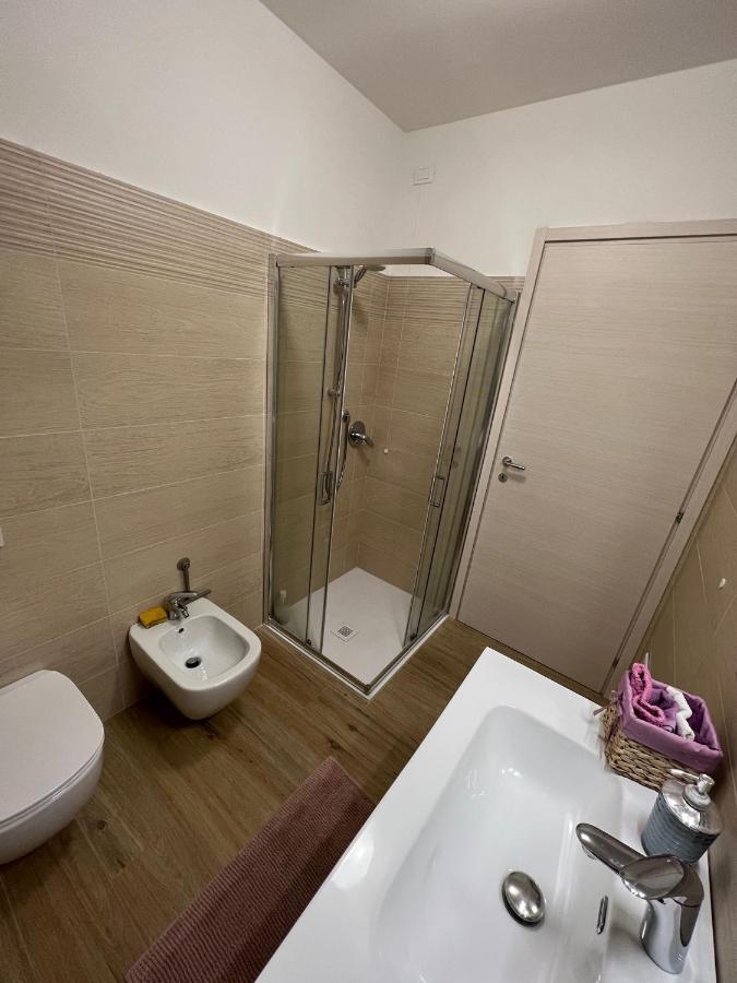 Appartamento Con Due Camere Da Letto E Free Park Verona Buitenkant foto