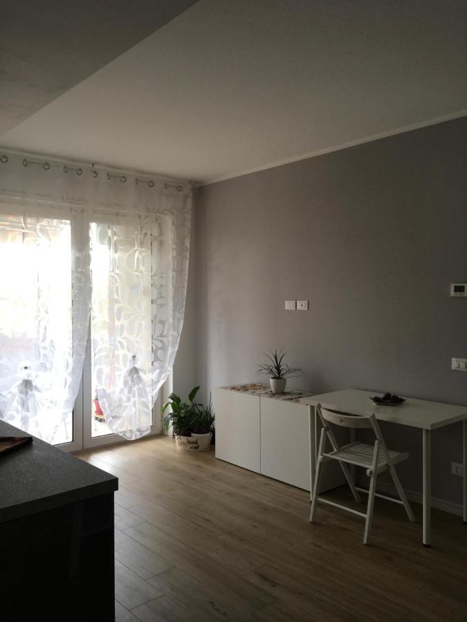 Appartamento Con Due Camere Da Letto E Free Park Verona Buitenkant foto